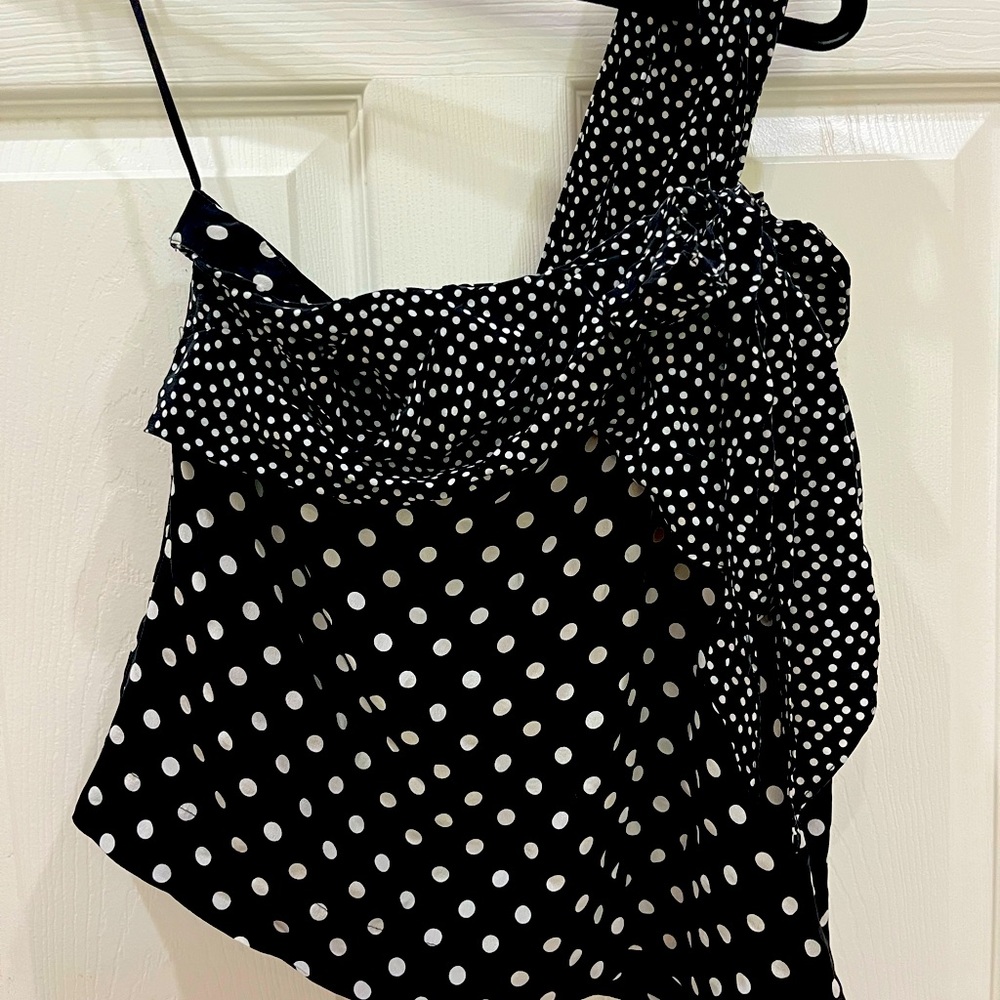 Like new J crew one shoulder polka dot shirt.  Size 8